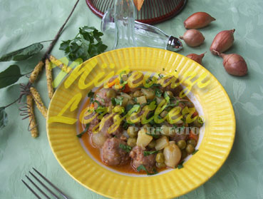 Meatballs with Green Peas